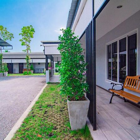 Oyo 533 Runya Poolvilla Prachuap Khiri Khan Eksteriør bilde