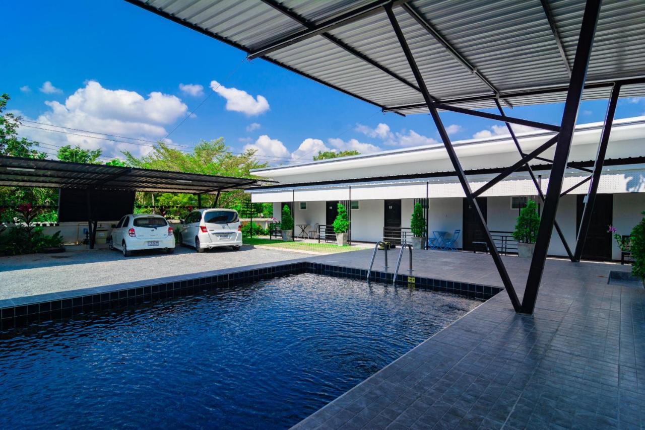 Oyo 533 Runya Poolvilla Prachuap Khiri Khan Eksteriør bilde